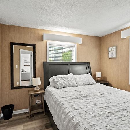 Peach Street Super Suite Medford Ngoại thất bức ảnh