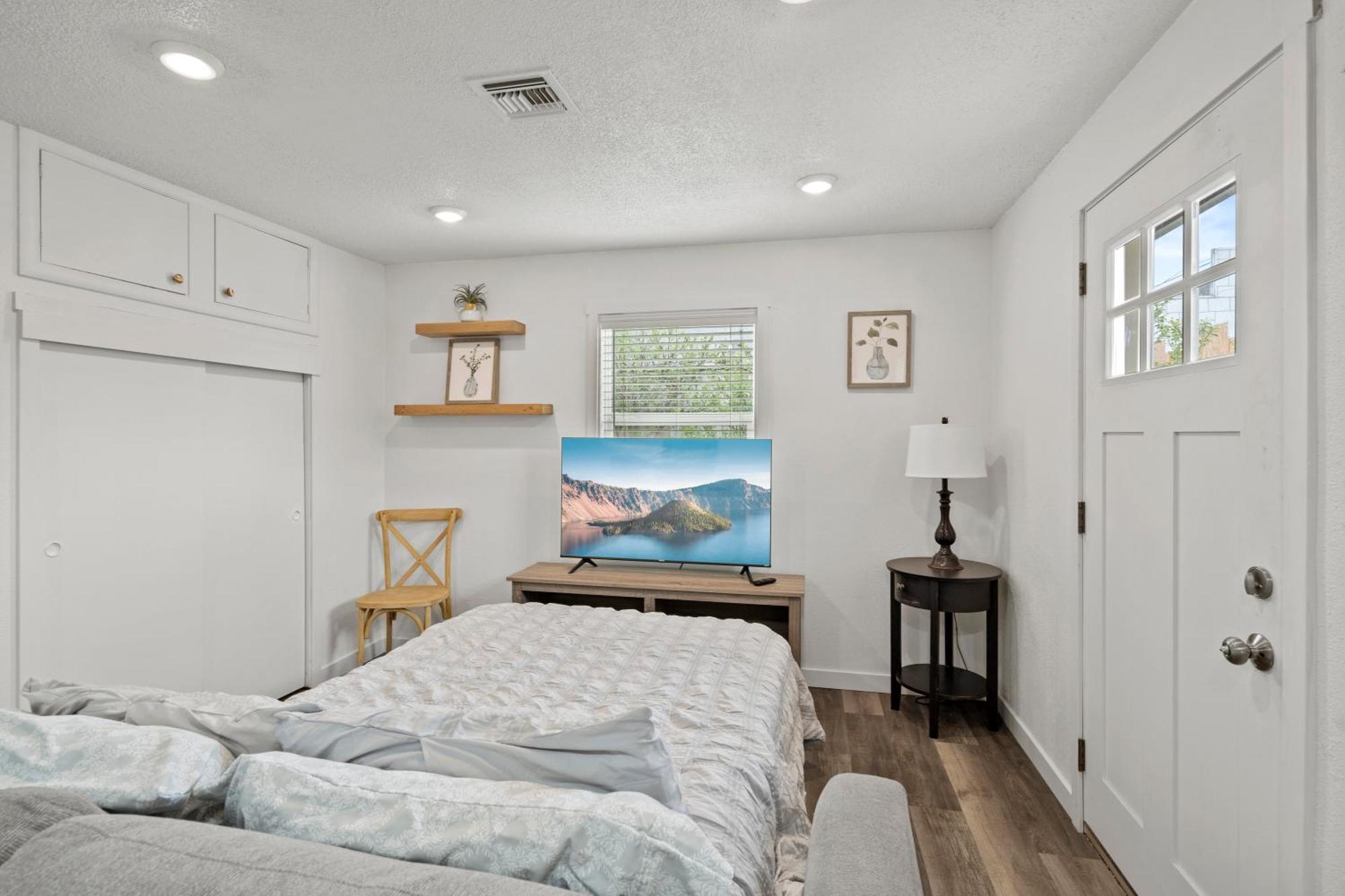Peach Street Super Suite Medford Ngoại thất bức ảnh
