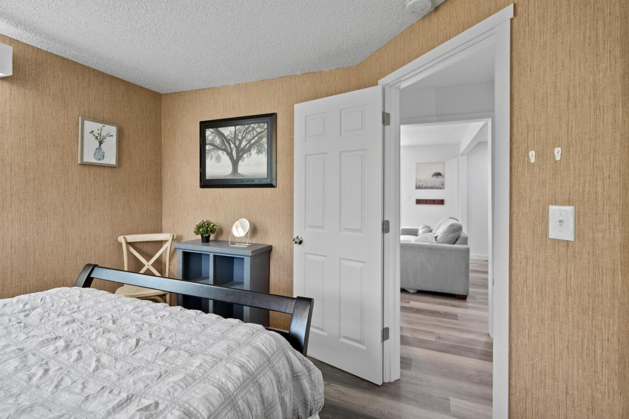 Peach Street Super Suite Medford Ngoại thất bức ảnh