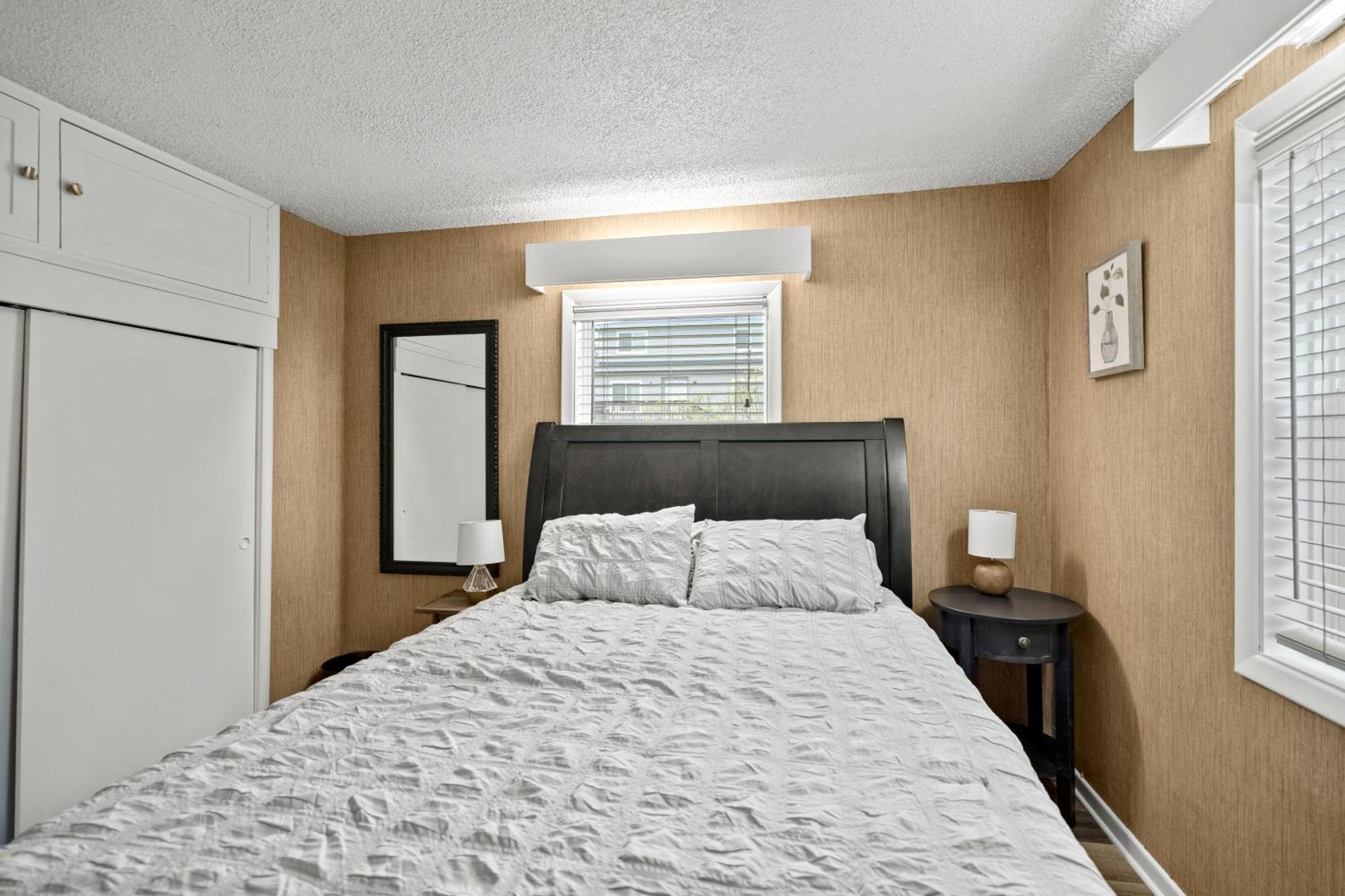 Peach Street Super Suite Medford Ngoại thất bức ảnh
