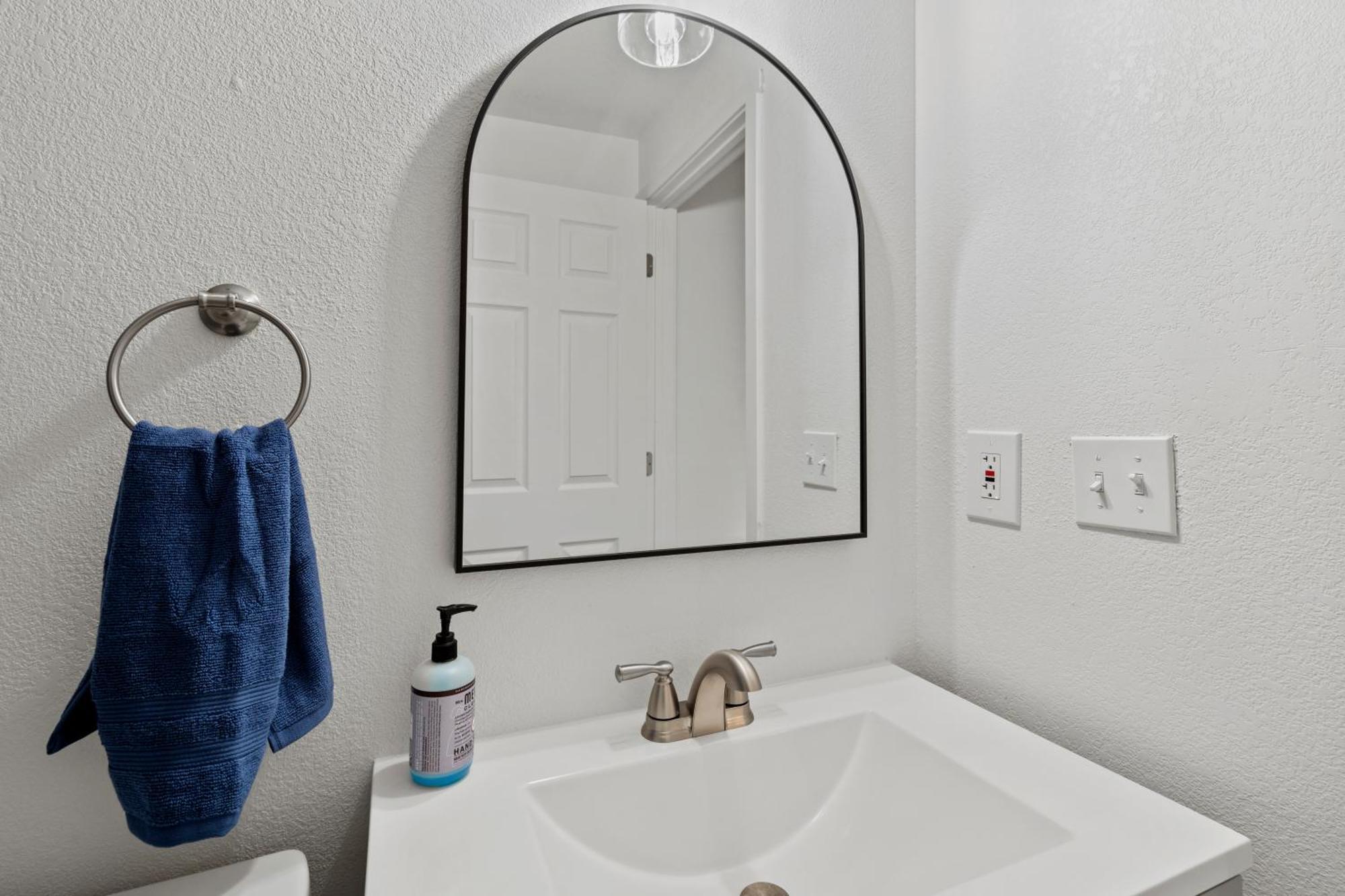 Peach Street Super Suite Medford Ngoại thất bức ảnh